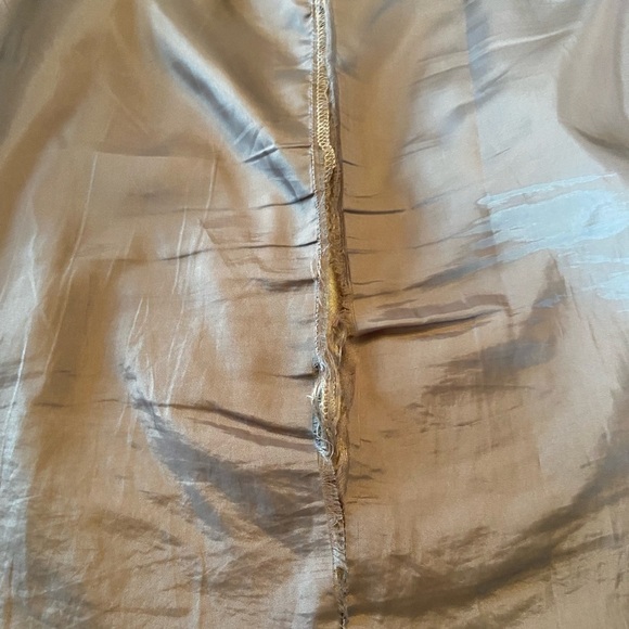 Tinsel Denim Couture faux leather skirt. Zipper front w/ fringe pull. Taupe mini - Picture 6 of 7